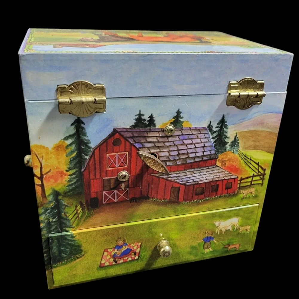 Enchantmints Music Box Horse Ranch Trinkets Jewelry Treasure Kentucky Country